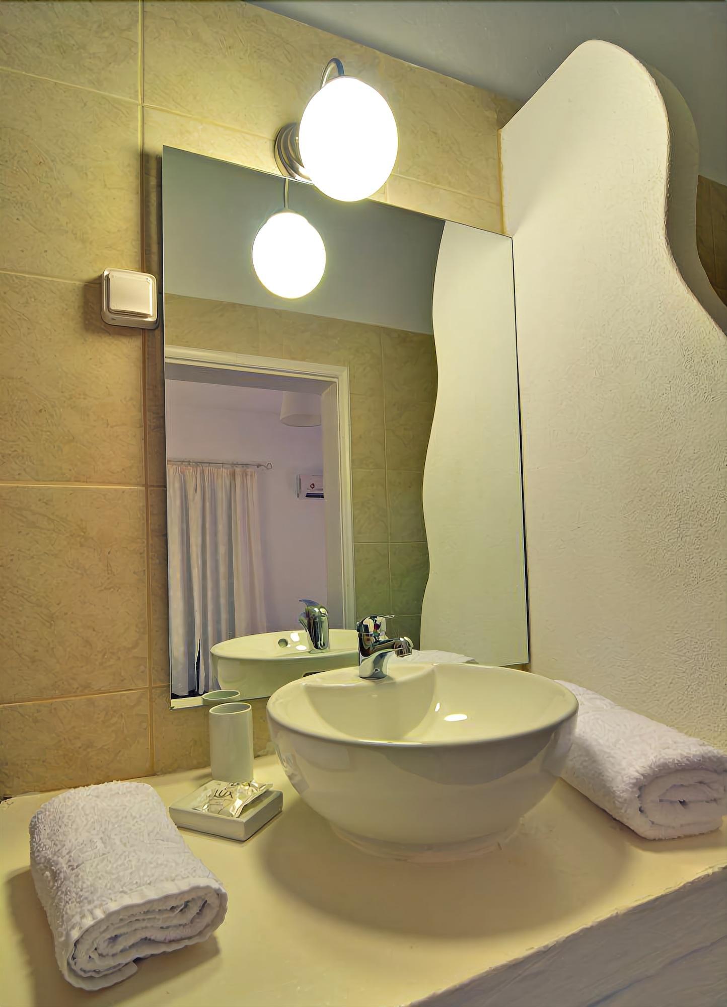 Hotel Adamas Zewnętrze zdjęcie