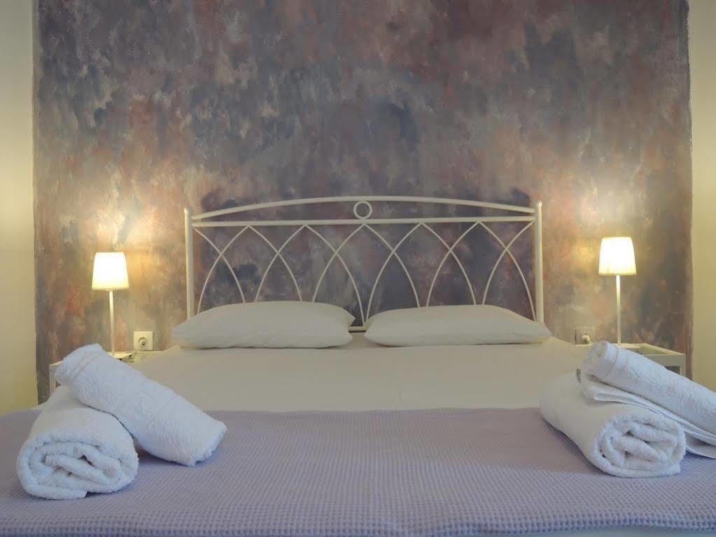 Hotel Adamas Zewnętrze zdjęcie